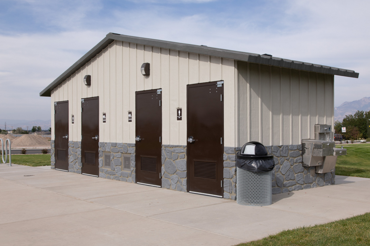 Mountain-Ridge-Park Bathroom.jpg
